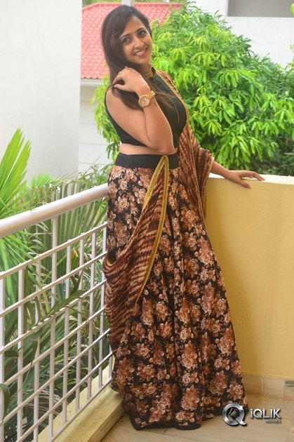 Anchor-Lasya-At-Raja-Meeru-Keka-Movie-Press-Meet